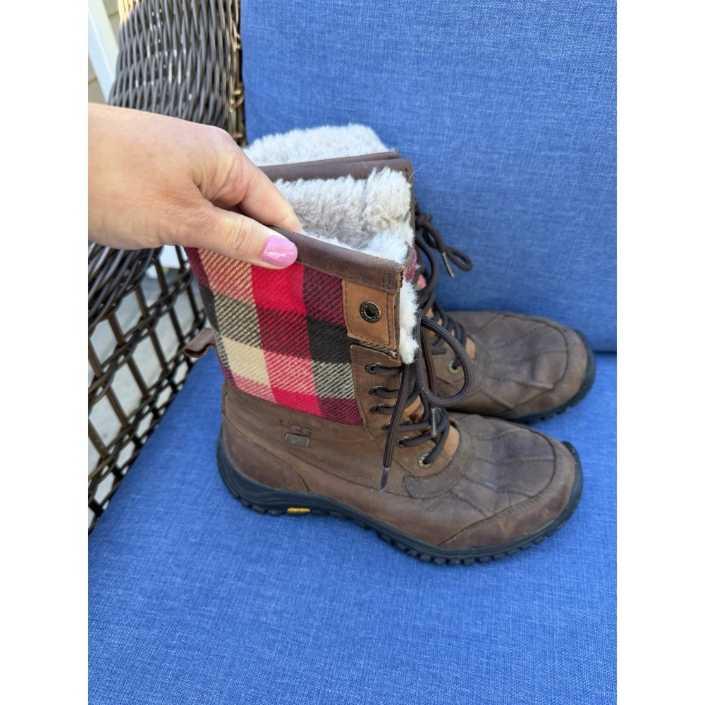 UGG Adirondack II Boots Womens Brown Red Plaid Waterproof Sheepskin Vibram 7.5
